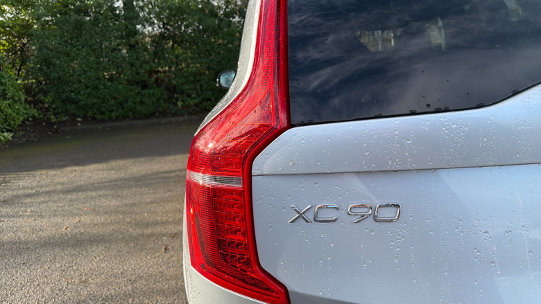 Volvo Xc90 2.0 B6P [300] R DESIGN Pro 5dr AWD Geartronic Petrol Estate